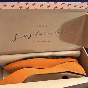 Tangerine Rothy’s The Point